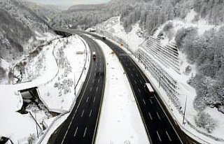 Bolu Dağı'nın eşsiz kar manzarası havadan görüntülendi