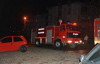 Düzce'de apartmanda çıkan yangında 3 kişi dumandan...