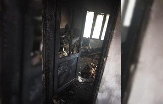 Düzce'de çıkan yangında 2 katlı ev hasar gördü