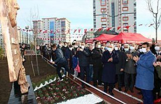 Mehmet Akif Ersoy Parkı Ve Anıtı Keçiören Sancaktepe'de...