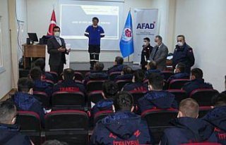 Trabzon Büyükşehir Belediyesi itfaiye personeli...