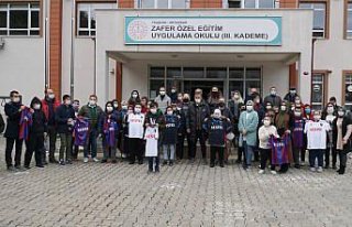 Trabzonspor Teknik Direktörü Avcı, down sendromlu...