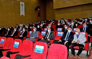 Bayburt Üniversitesi Rektörü Prof. Dr. Mutlu Türkmen...
