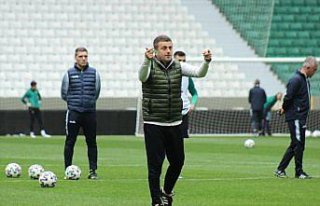 Giresunspor Teknik Direktörü Hakan Keleş şampiyon...