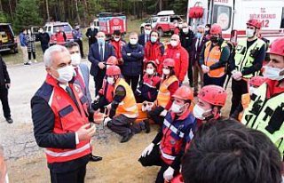 Kastamonu Valisi Çakır, bir hasta ziyaretinden 42...