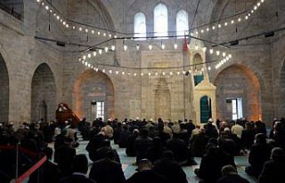 Tokat ve Kastamonu'da ramazanın ilk cuması Kovid-19...