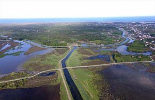 Baharın gelmesiyle göz alıcı güzellikler sunan...