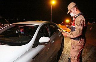 Taşova’da jandarma ekipleri denetimlerini sürdürüyor