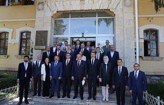 TBMM Başkanı Şentop, Tokat'ta gazetecilerin sorularını...