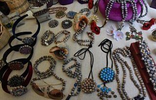 Trabzon'da kadınlar açtıkları sergide hazırladıkları...