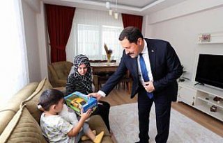 Amasya Valisi Masatlı'dan şehit ailesine bayram...