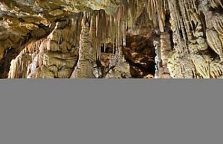 Gümüşhane'deki Karaca Mağarası'nı bayram tatilinde...