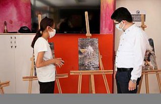 Hem çektikleri karelerle ilçelerini anlattılar...