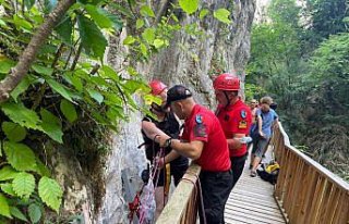 Horma Kanyonu'nda mahsur kalan 6 kişi jandarma ekiplerince...