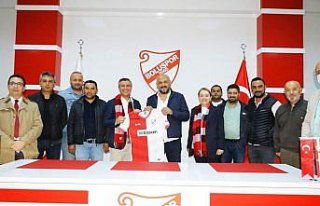 AK Parti teşkilatından Boluspor futbolcularına...