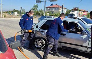 Amasya'da iki otomobilin çarpıştığı kazada 5...