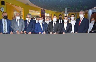 Ereğli'de heykel yarışmasında dereceye giren eserler...