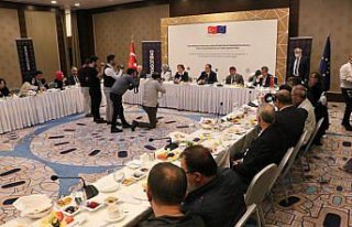 Kamu Başdenetçisi Şeref Malkoç Samsun'da gazetecilerle...