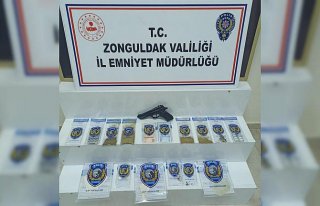 Zonguldak'ta uyuşturucu operasyonunda yakalanan 3...