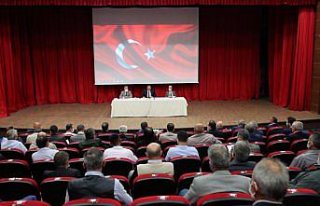 Amasya Valisi Masatlı muhtarlarla toplantı yaptı
