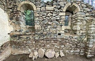 Sümela Manastırı kayalıklarındaki 