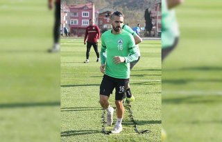 Giresunsporlu Aziz Eraltay, ligde üst sıralara çıkmak...