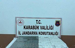 Karabük'te gümrük kaçağı 611 paket sigara ele...