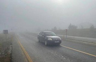 Kastamonu'da sis ulaşımda aksamalara neden oldu