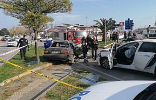 Samsun'da üç otomobilin karıştığı trafik kazasında...