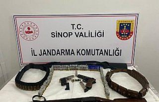Sinop'ta komşularının evlerine tüfekle ateş eden...
