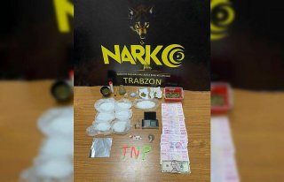 Trabzon'daki uyuşturucu operasyonunda 2 kişi gözaltına...