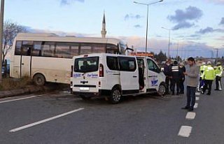 Trabzon'daki zincirleme trafik kazasında 7 kişi...