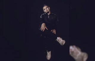 Trabzonspor'un sağ bek oyuncusu Peres'ten şampiyonluk...