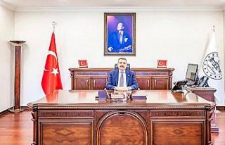 Vali Atay, Düzce depreminin yıl dönümünde hayatını...