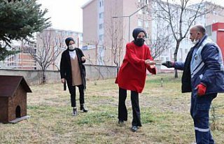 Belediye Başkanı Eyüp Eroğlu üniversite öğrencisinin...