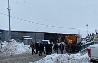 Ereğli'de ekipler karla mücadele mesaisinde