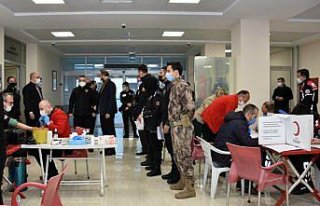 Giresun Emniyet Müdürlüğünde kan bağışı kampanyası