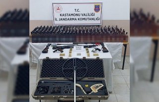 Kastamonu'da 205 şişe kaçak içki ele geçirildi
