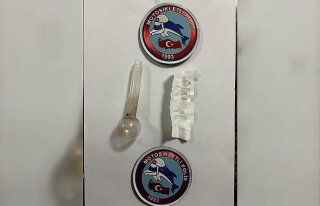 Trabzon'daki uyuşturucu operasyonunda 3 kişi gözaltına...