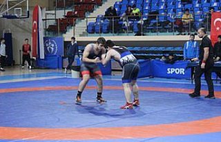 Düzce'de Okul Sporları Güreş Grup Müsabakaları...