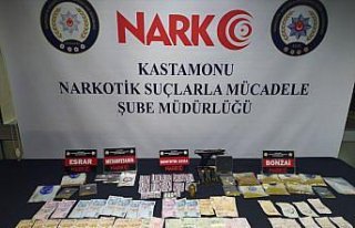Kastamonu'da uyuşturucu operasyonunda 2 kişi tutuklandı