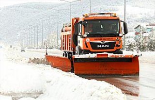 Samsun-Ankara kara yolunda kar yağışı nedeniyle...