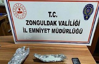 Zonguldak'ta narkotik uygulamasında yakalanan 3 şüpheliden...