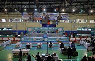 Büyükler Ferdi Türkiye Halter Şampiyonası Çorum'da...