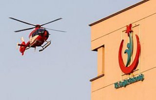 Ambulans helikopter Doğu Karadeniz'in zorlu coğrafyasında...