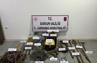 Samsun'da kaçak kazı yapan 3 şüpheli suçüstü...