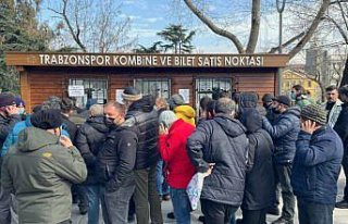 Trabzonspor-Beşiktaş maçının biletleri satışa...