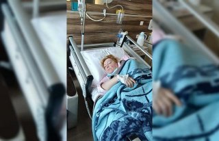 Kırılan kolu savaş nedeniyle tedavi edilemeyen...