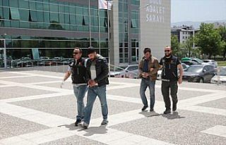 Bolu'da et yüklü kamyonda yaklaşık 5 kilogram...