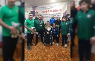 Düzceli iki sporcu Para Halter Milli Takım Kampı'na...